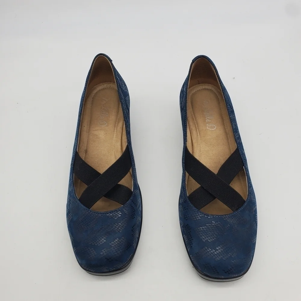 Michelle D Shoes Women 9M Brenda Navy Blue Reptile Square Toe Wedge Pump